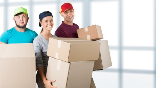Local packing support for flats, houses, and small businesses in Harringay